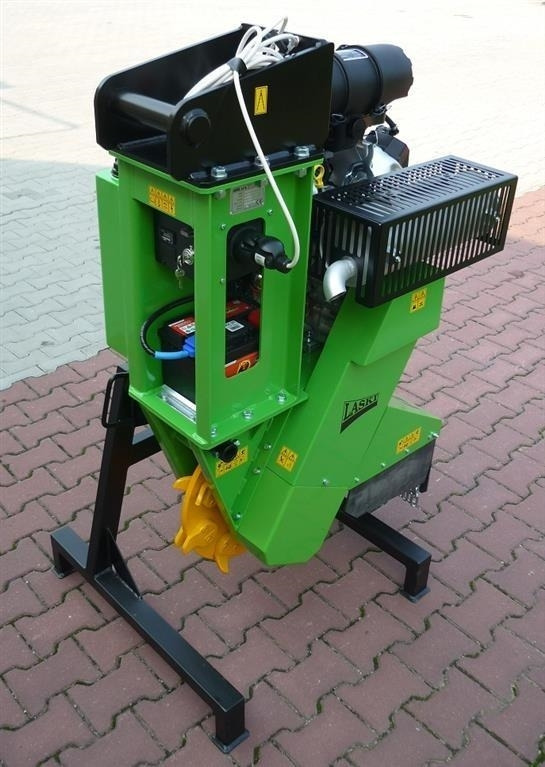 Laski fz-500 35 HK motor - Makinë prerëse druri: foto 1 Laski fz-500 35 HK motor - Makinë prerëse druri: foto 1