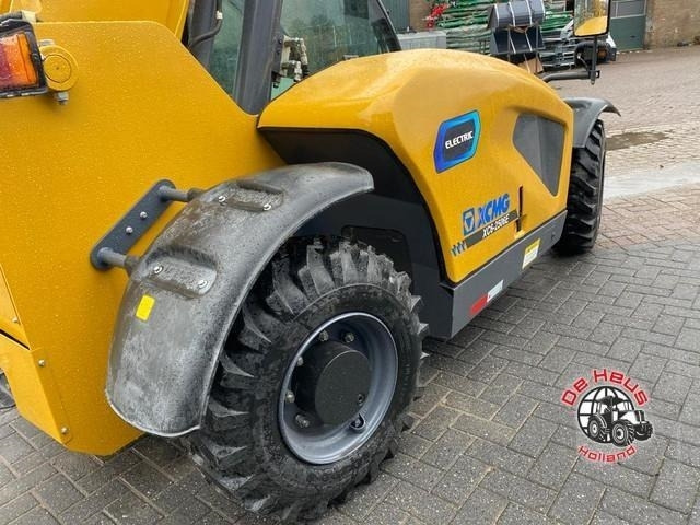 - - - XCMG XC6-2506E - Ekskavator teleskopik: foto 3 - - - XCMG XC6-2506E - Ekskavator teleskopik: foto 3