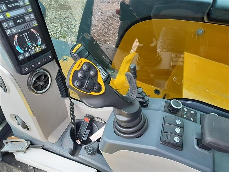 Ekskavator me zinxhirë XCMG XE80E: foto 11