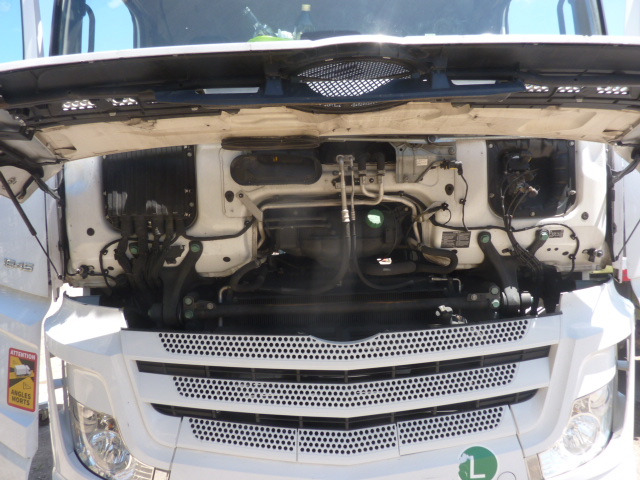 MERCEDES 963-4-A - Gjysmë-kamion: foto 4 MERCEDES 963-4-A - Gjysmë-kamion: foto 4