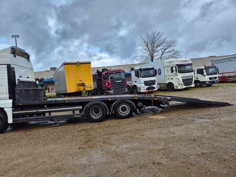 Autotransportues MAN TGX 26.500 // Hydraulic Ramp/ Winch //: foto 9