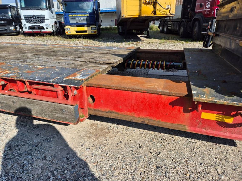 Nooteboom Machine trailer W/ extendable bed & Hyd Ramps - Gjysmë rimorkio me plan ngarkimi të ulët: foto 5 Nooteboom Machine trailer W/ extendable bed & Hyd Ramps - Gjysmë rimorkio me plan ngarkimi të ulët: foto 5