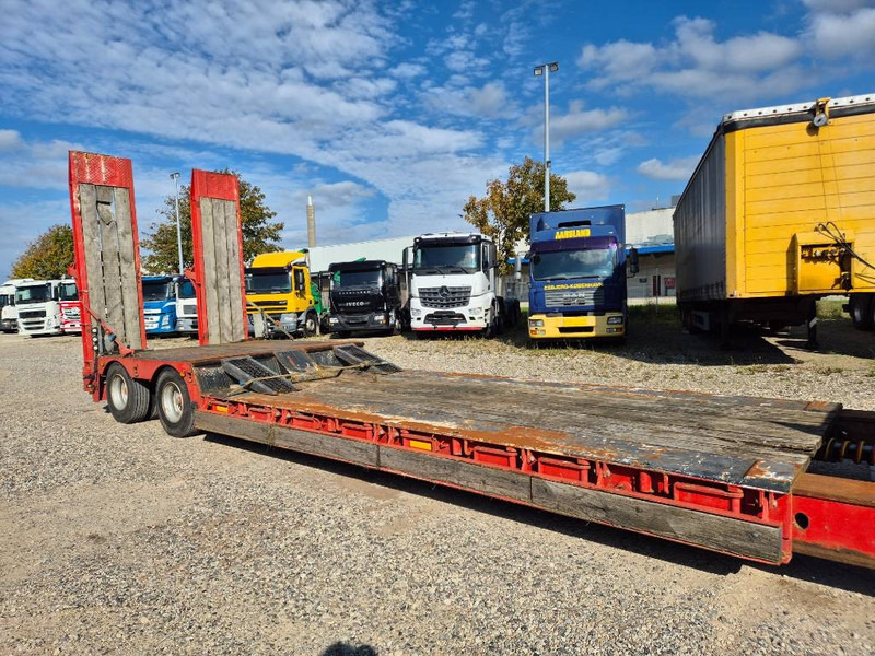 Nooteboom Machine trailer W/ extendable bed & Hyd Ramps - Gjysmë rimorkio me plan ngarkimi të ulët: foto 2 Nooteboom Machine trailer W/ extendable bed & Hyd Ramps - Gjysmë rimorkio me plan ngarkimi të ulët: foto 2