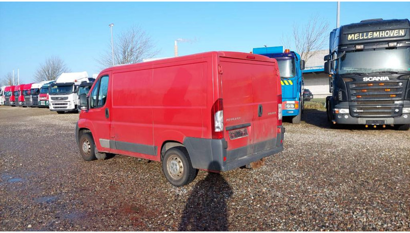 Peugeot Boxer 330 2,2 HDi - Furgon: foto 3 Peugeot Boxer 330 2,2 HDi - Furgon: foto 3