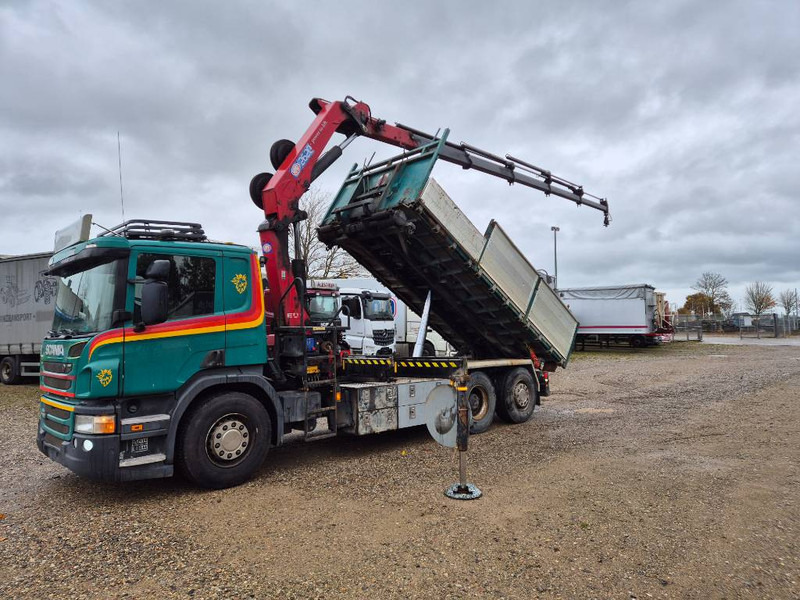 Scania P450 6x2/4 // HMF 2620 K5 // 3-way tip - Kamion me vinç: foto 1 Scania P450 6x2/4 // HMF 2620 K5 // 3-way tip - Kamion me vinç: foto 1