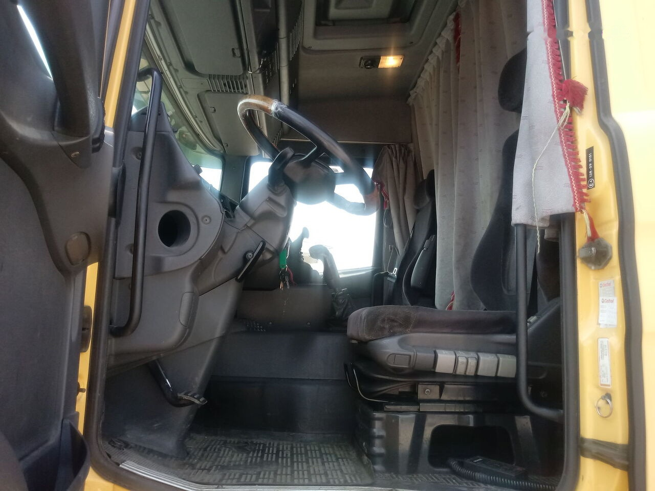 Lizingu i Scania 124 LB 420 Scania 124 LB 420: foto 9