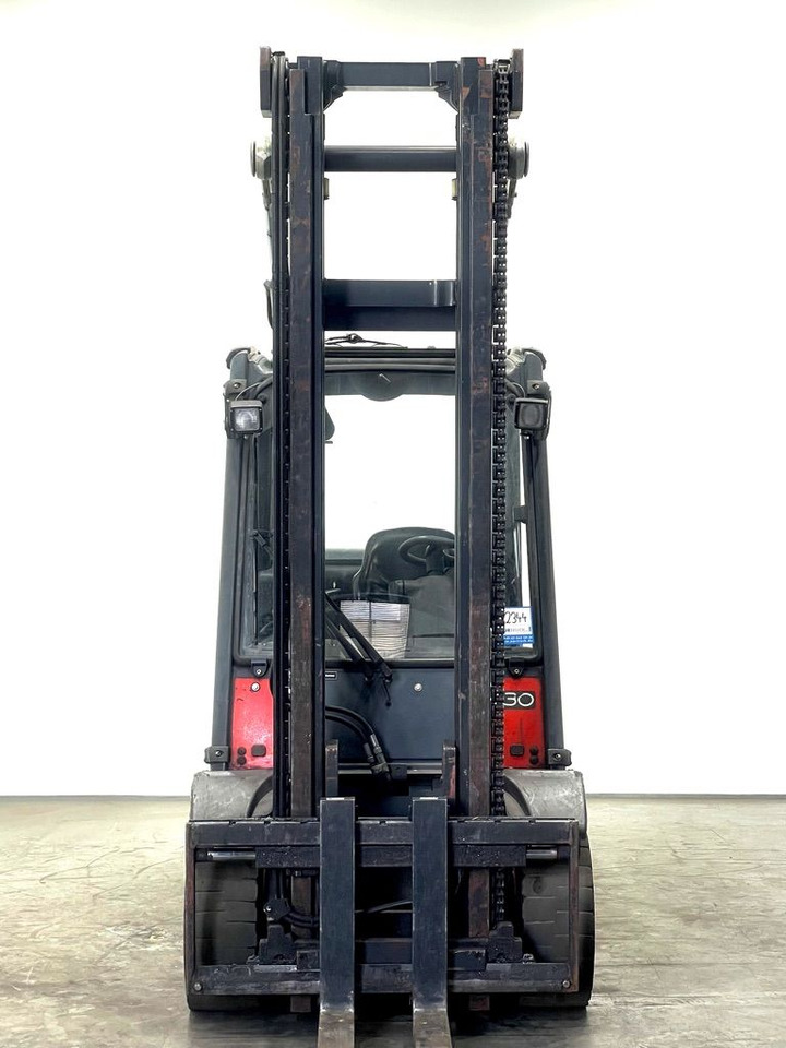 Linde H30T-393 - Pirun ngritës: foto 5 Linde H30T-393 - Pirun ngritës: foto 5