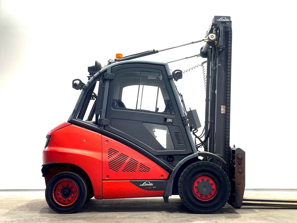 Linde H45D-394-EVO - Pirun më naftë: foto 5 Linde H45D-394-EVO - Pirun më naftë: foto 5