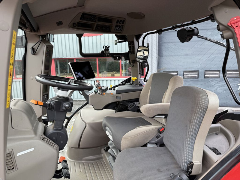 Case IH Maxxum 150 CVXDrive - Traktor: foto 5 Case IH Maxxum 150 CVXDrive - Traktor: foto 5