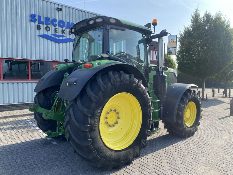 John Deere 6215R Autopowr Premium Edition - Traktor: foto 5 John Deere 6215R Autopowr Premium Edition - Traktor: foto 5