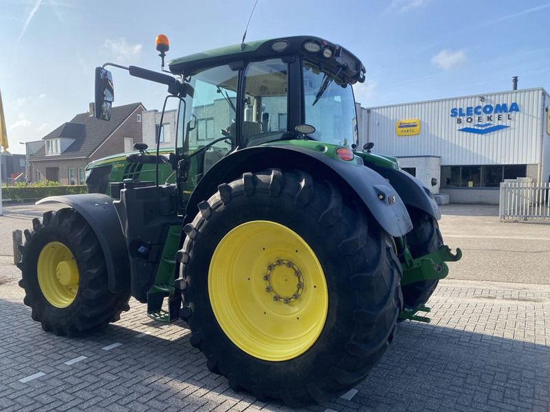John Deere 6215R Autopowr Premium Edition - Traktor: foto 4 John Deere 6215R Autopowr Premium Edition - Traktor: foto 4