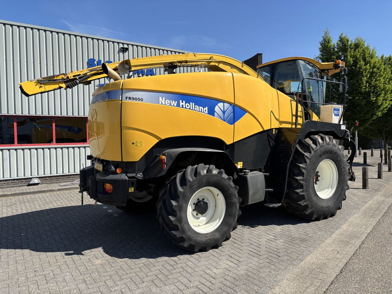 New Holland FR9050 - Korrëse foragjere: foto 3 New Holland FR9050 - Korrëse foragjere: foto 3