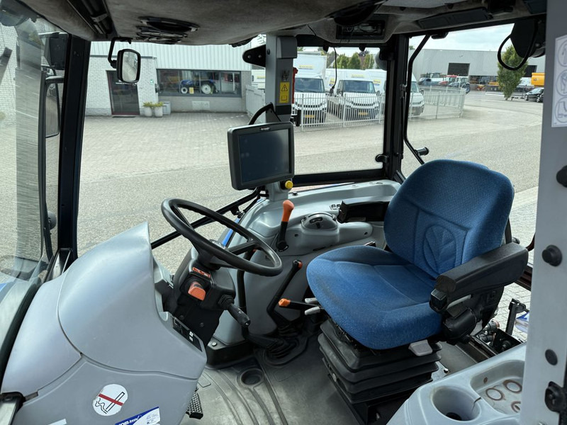 New Holland T5040 CAB + GPS - Traktor: foto 5 New Holland T5040 CAB + GPS - Traktor: foto 5