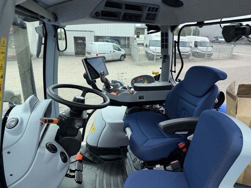 New Holland T6.145 AC STAGE V - Traktor: foto 5 New Holland T6.145 AC STAGE V - Traktor: foto 5