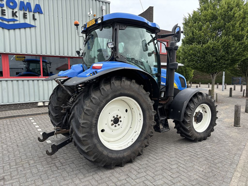 New Holland T6010 Plus Supersteer - Traktor: foto 3 New Holland T6010 Plus Supersteer - Traktor: foto 3