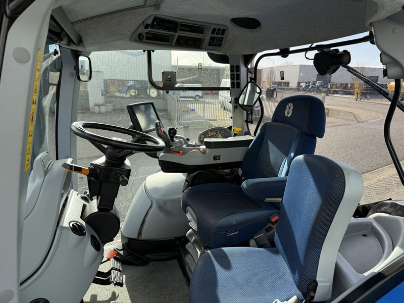 New Holland T7.210 AC Stage V + TL770 Voorlader - Traktor: foto 5 New Holland T7.210 AC Stage V + TL770 Voorlader - Traktor: foto 5