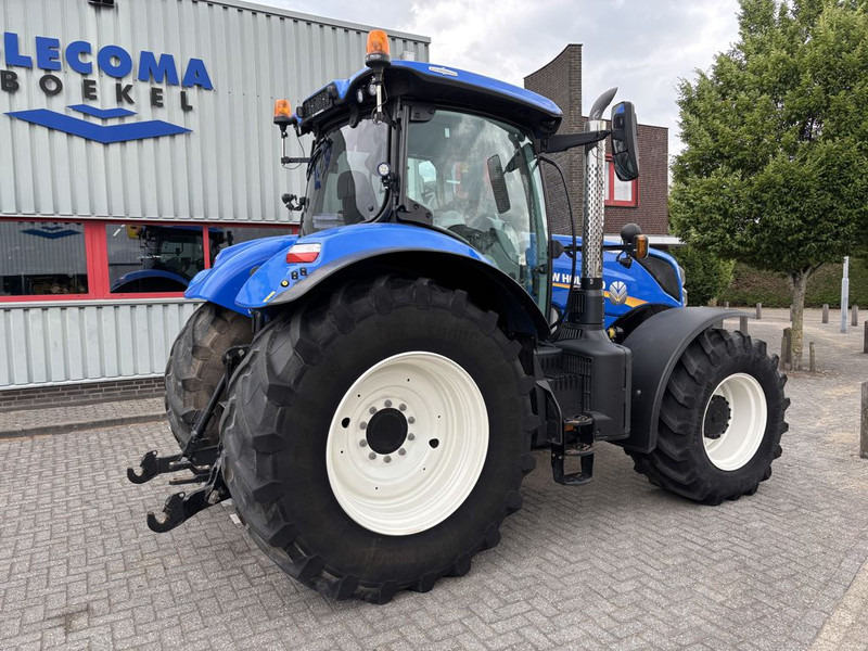 New Holland T7.245 AC STAGE V - Traktor: foto 3 New Holland T7.245 AC STAGE V - Traktor: foto 3