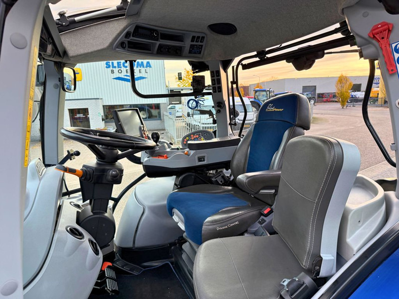 New Holland T7.270 AC 10 Years Blue Power Edition - Traktor: foto 5 New Holland T7.270 AC 10 Years Blue Power Edition - Traktor: foto 5