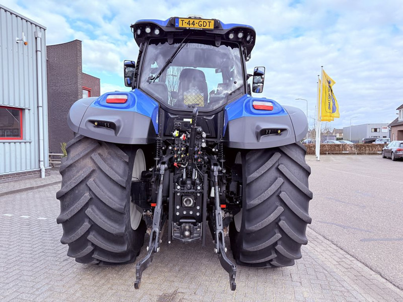 New Holland T7.315HD Auto Command + GPS - Traktor: foto 3 New Holland T7.315HD Auto Command + GPS - Traktor: foto 3