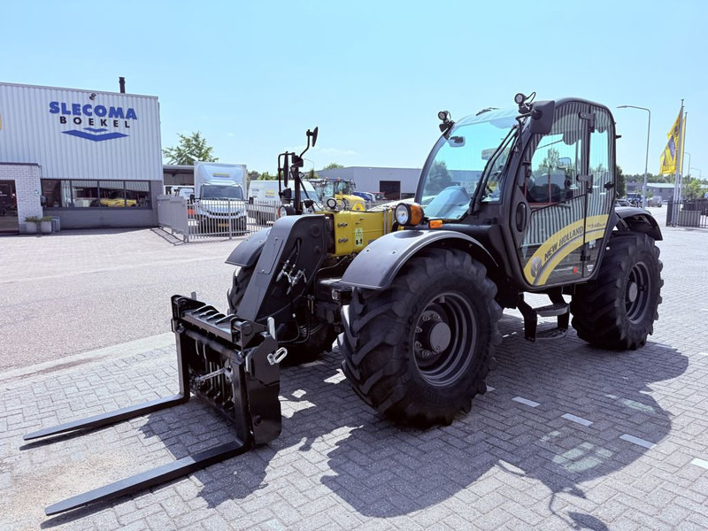 New Holland TH7.42 Telehandler - Ekskavator teleskopik: foto 2 New Holland TH7.42 Telehandler - Ekskavator teleskopik: foto 2
