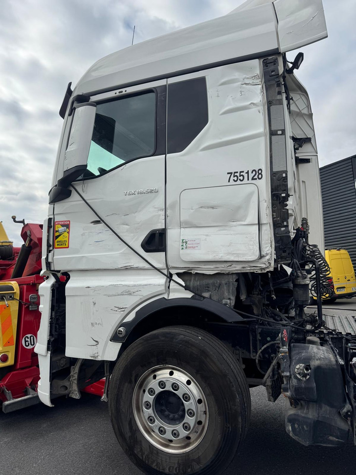 MAN TGX 18.520 - Gjysmë-kamion: foto 4 MAN TGX 18.520 - Gjysmë-kamion: foto 4