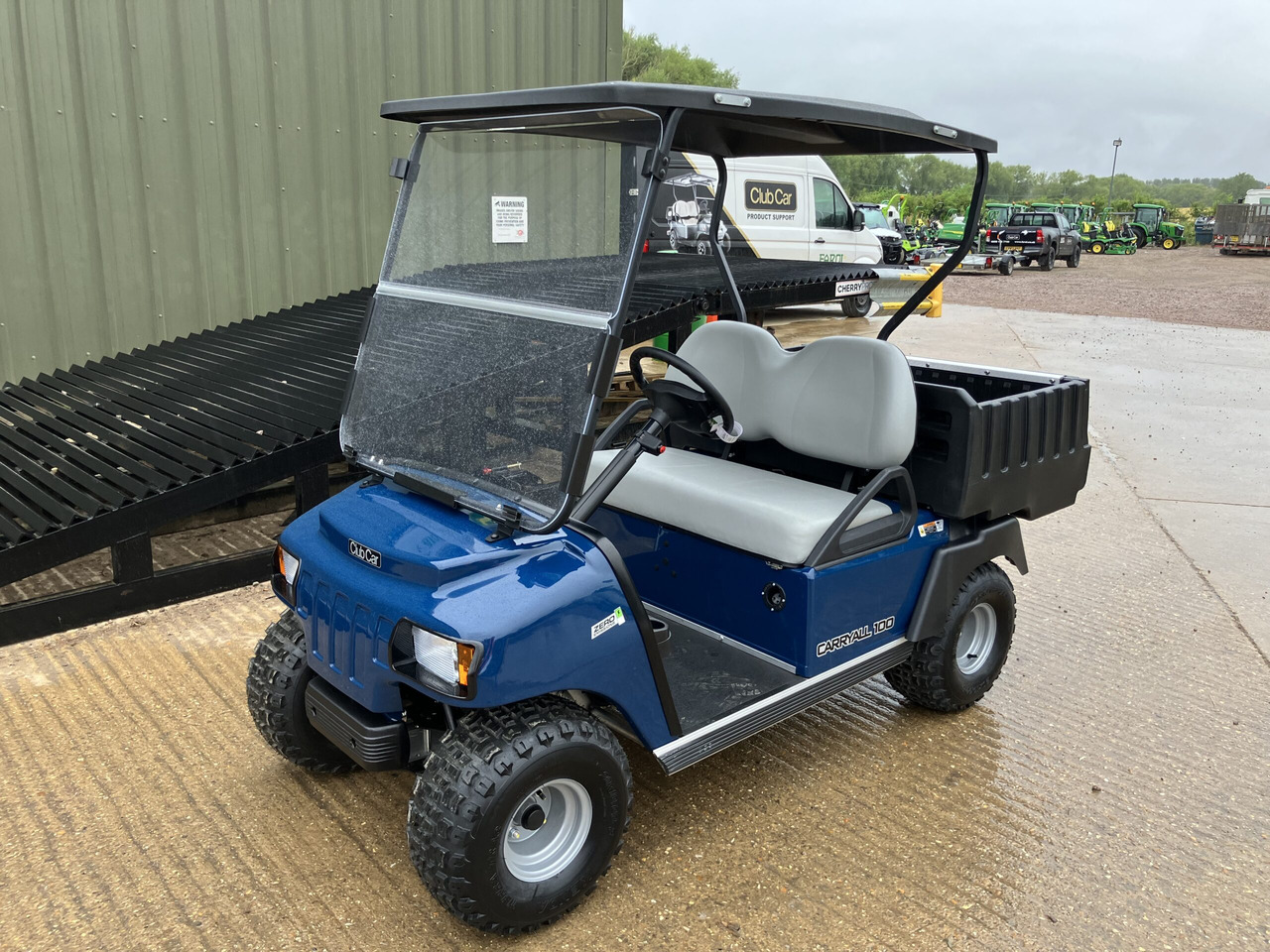 Club Car Carryall 100 Utility Vehicle - ATV/ Qarku virtual: foto 1 Club Car Carryall 100 Utility Vehicle - ATV/ Qarku virtual: foto 1