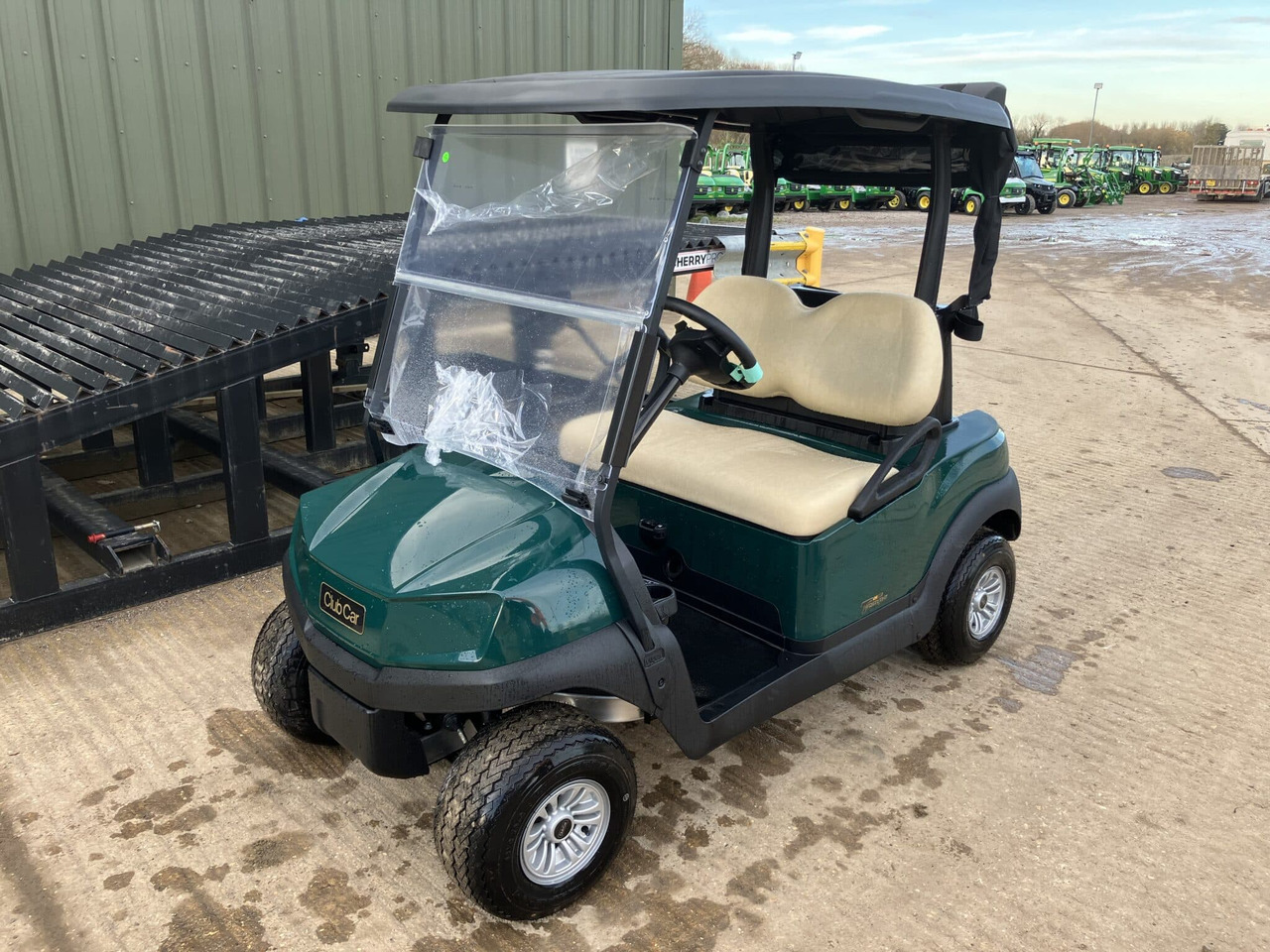 Club Car Tempo Golf Buggy - Karrocë golfi: foto 1 Club Car Tempo Golf Buggy - Karrocë golfi: foto 1