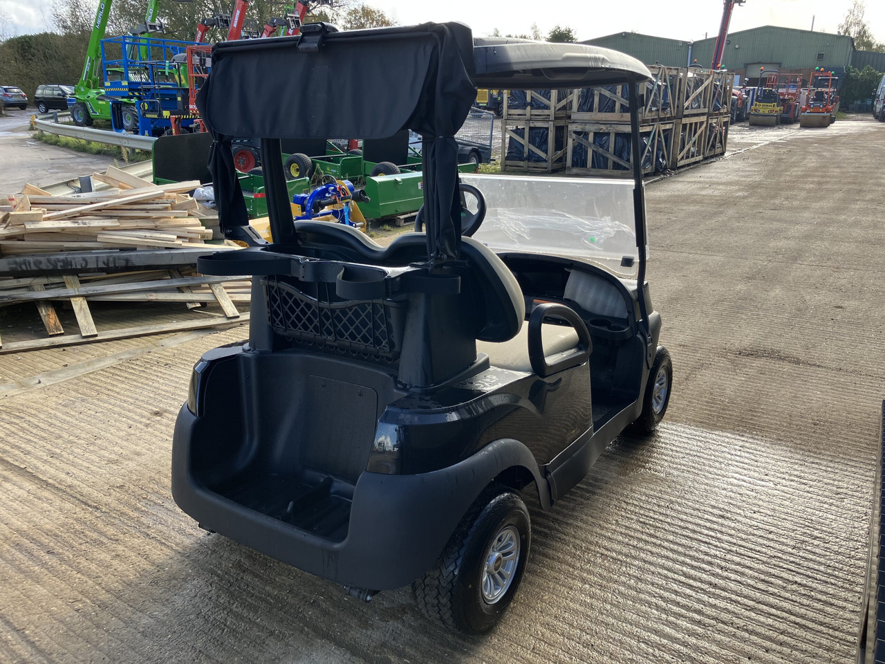 Club Car Tempo Golf Buggy - Karrocë golfi: foto 5 Club Car Tempo Golf Buggy - Karrocë golfi: foto 5