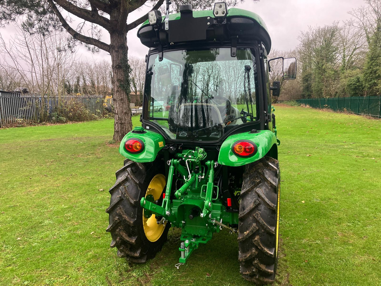 John Deere 3039R compact tractor - Minitraktor: foto 5 John Deere 3039R compact tractor - Minitraktor: foto 5