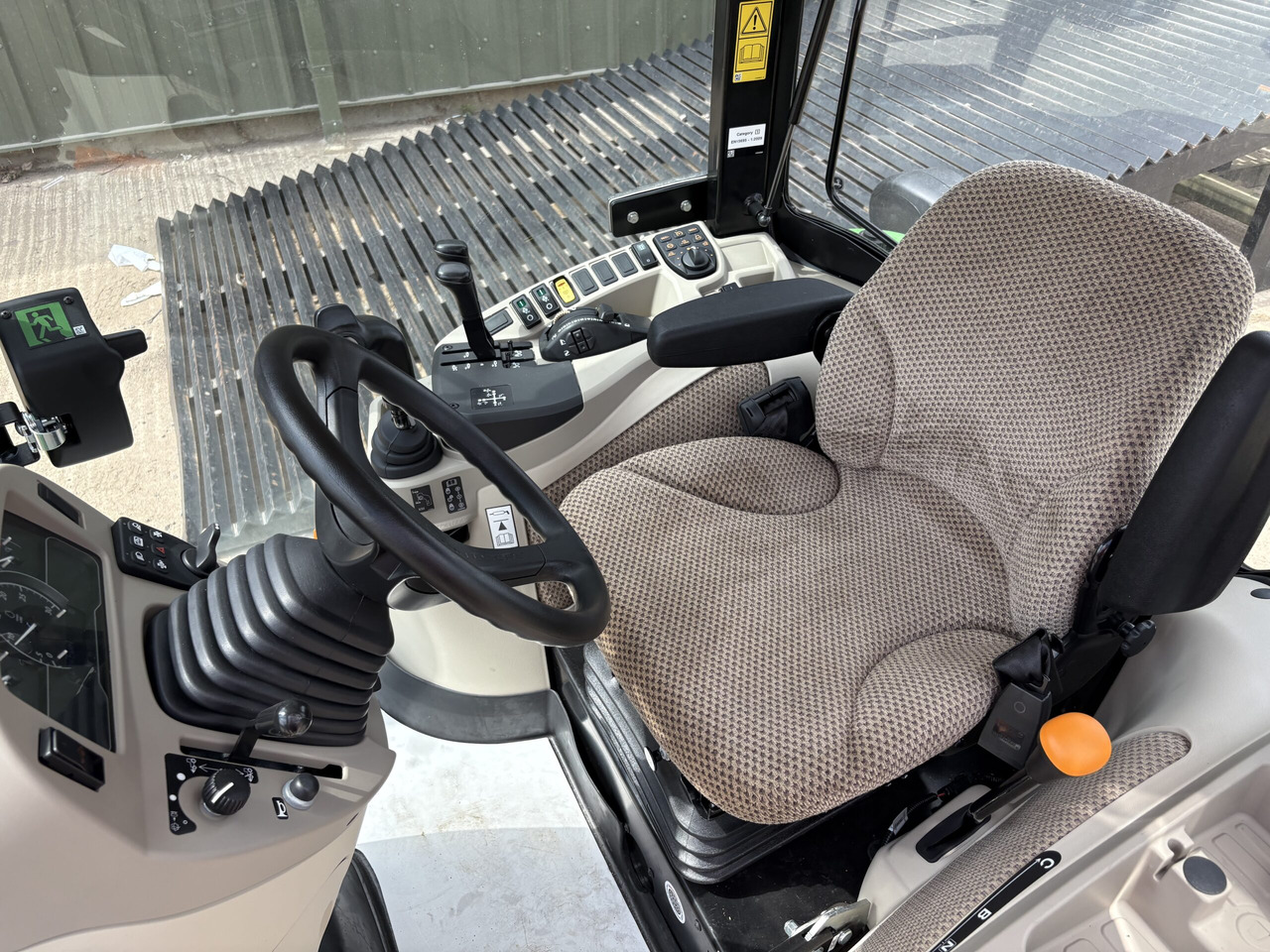 John Deere 4066R Compact Tractor - Minitraktor: foto 4 John Deere 4066R Compact Tractor - Minitraktor: foto 4