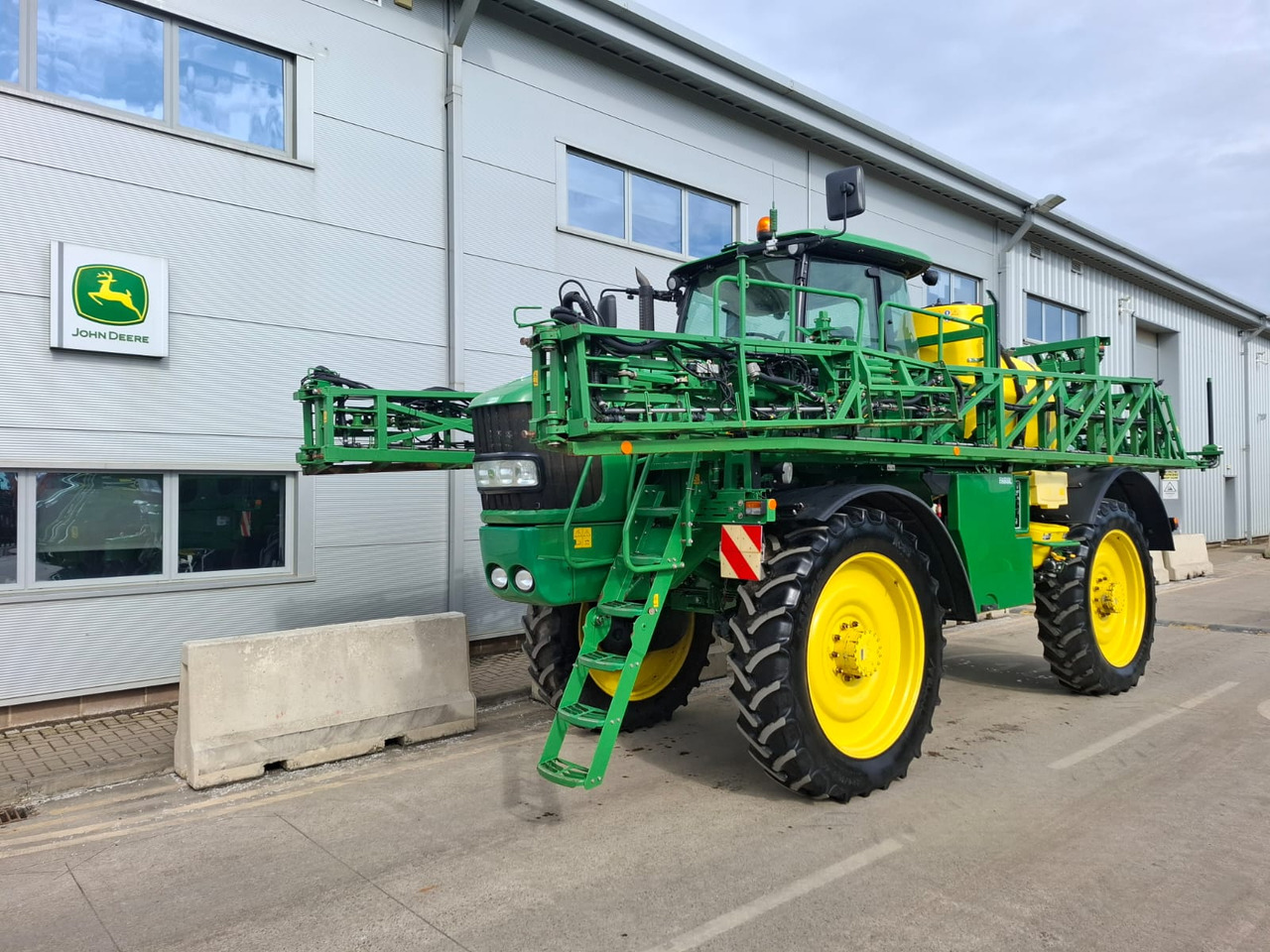 John Deere 5430 - Spërkatës: foto 1 John Deere 5430 - Spërkatës: foto 1