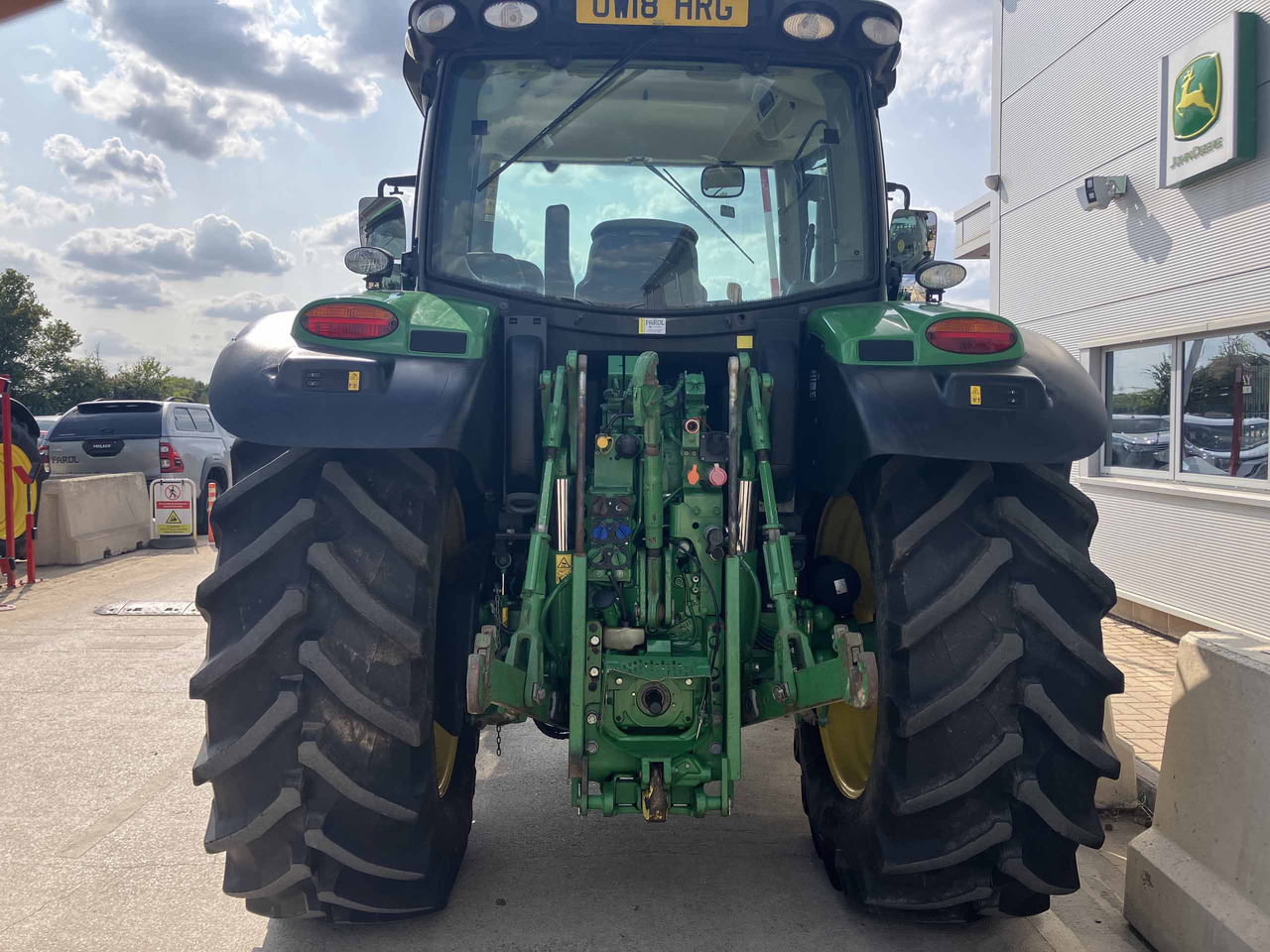 John Deere 6130R - Traktor: foto 4 John Deere 6130R - Traktor: foto 4