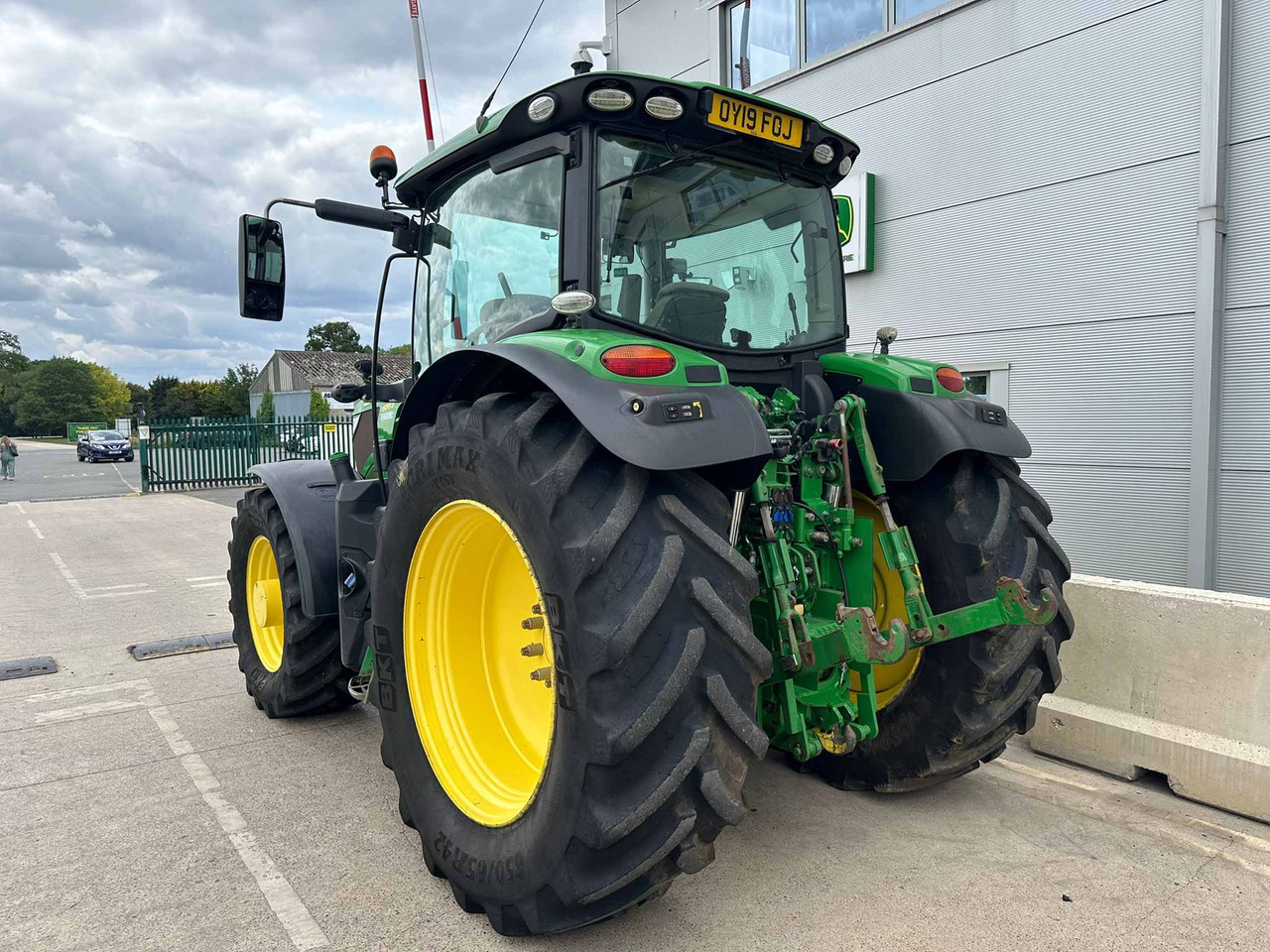 John Deere 6155R - Traktor: foto 4 John Deere 6155R - Traktor: foto 4