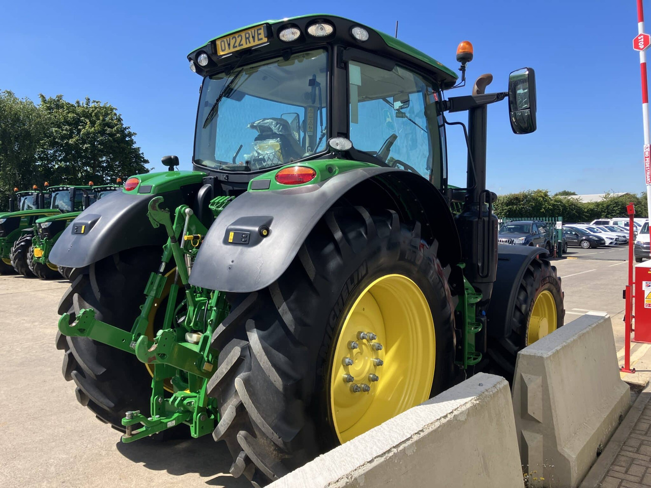 John Deere 6215R - Traktor: foto 5 John Deere 6215R - Traktor: foto 5
