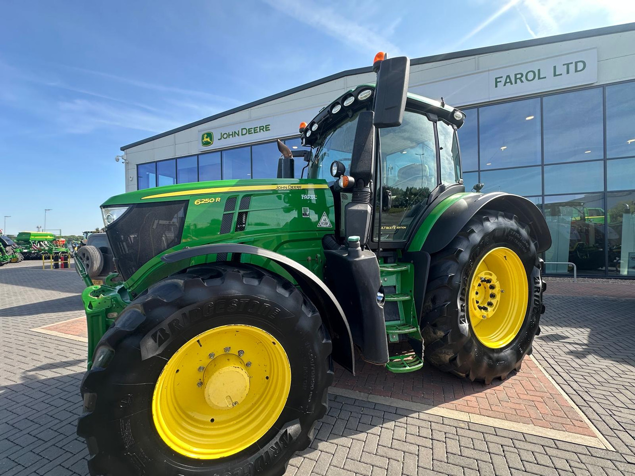 John Deere 6250R - Traktor: foto 4 John Deere 6250R - Traktor: foto 4