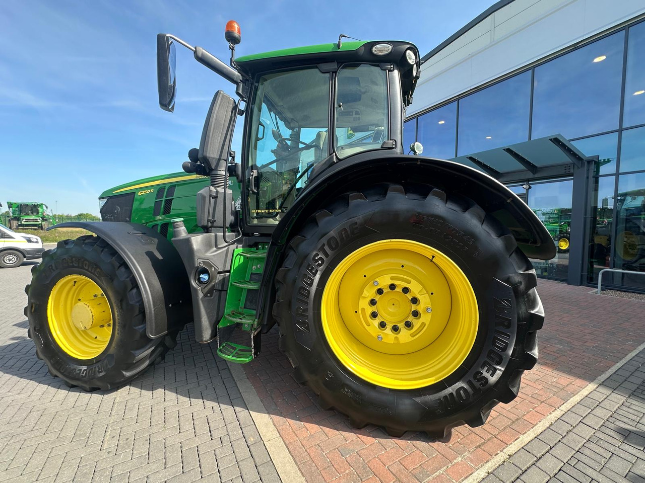 John Deere 6250R - Traktor: foto 5 John Deere 6250R - Traktor: foto 5