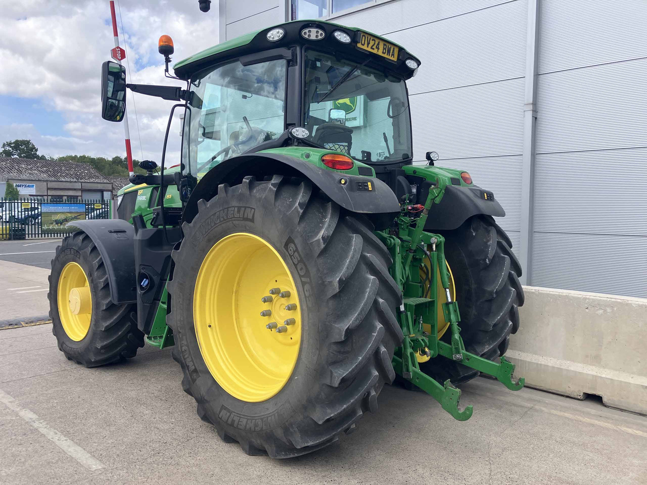 John Deere 6R 155 - Traktor: foto 3 John Deere 6R 155 - Traktor: foto 3