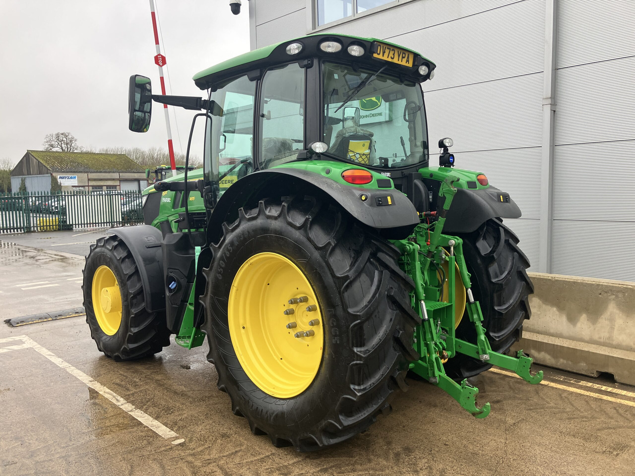 John Deere 6R 185 - Traktor: foto 3 John Deere 6R 185 - Traktor: foto 3