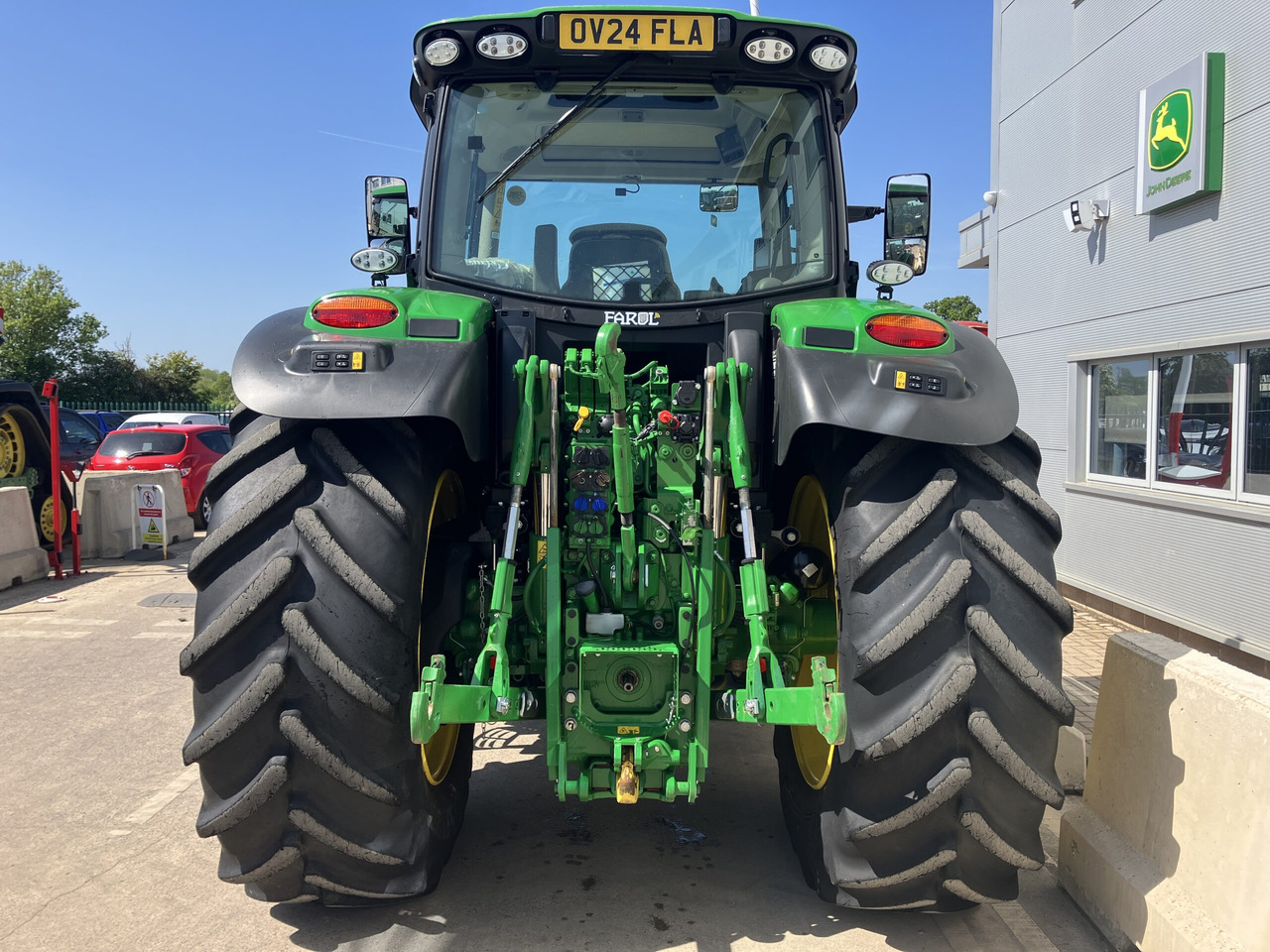 John Deere 6R155 - Traktor: foto 4 John Deere 6R155 - Traktor: foto 4