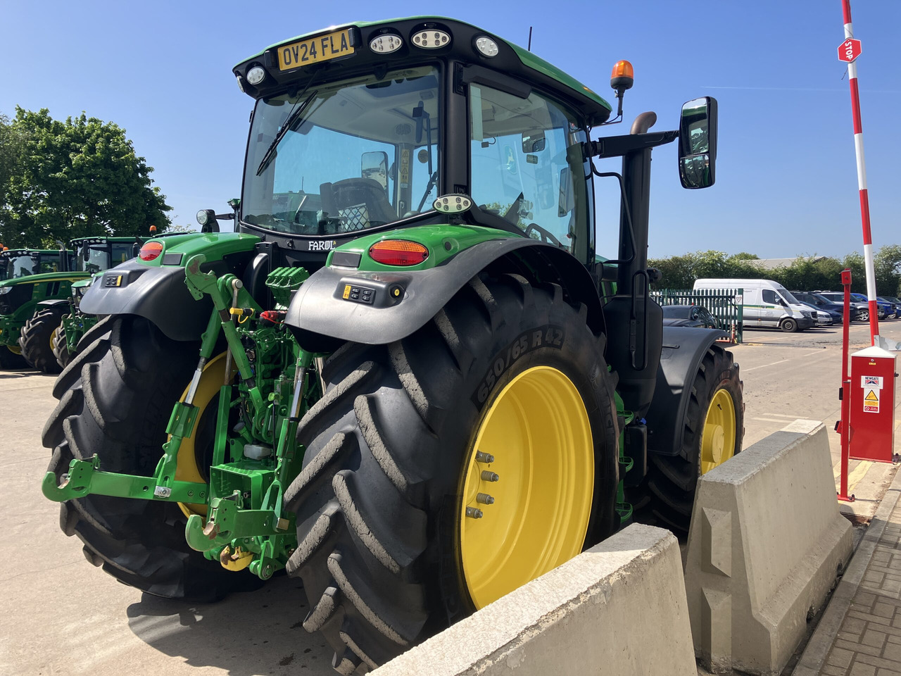 John Deere 6R155 - Traktor: foto 5 John Deere 6R155 - Traktor: foto 5