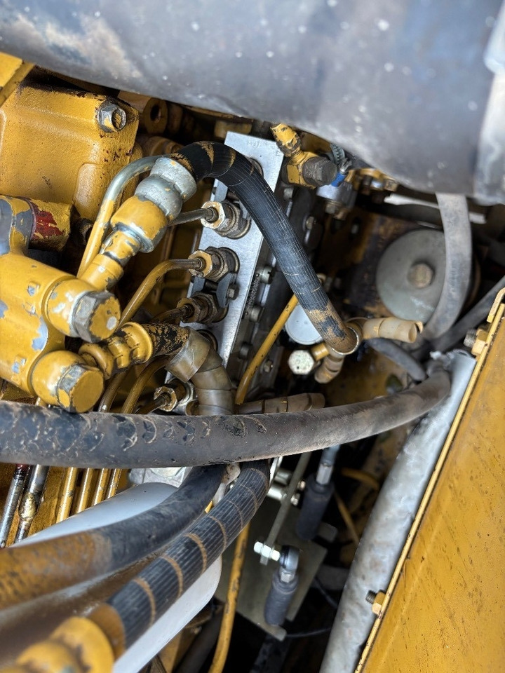 Ekskavator me zinxhirë CAT 320 C L: foto 14