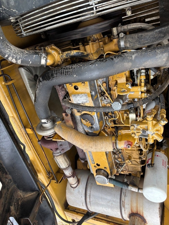 Ekskavator me zinxhirë CAT 320 C L: foto 15