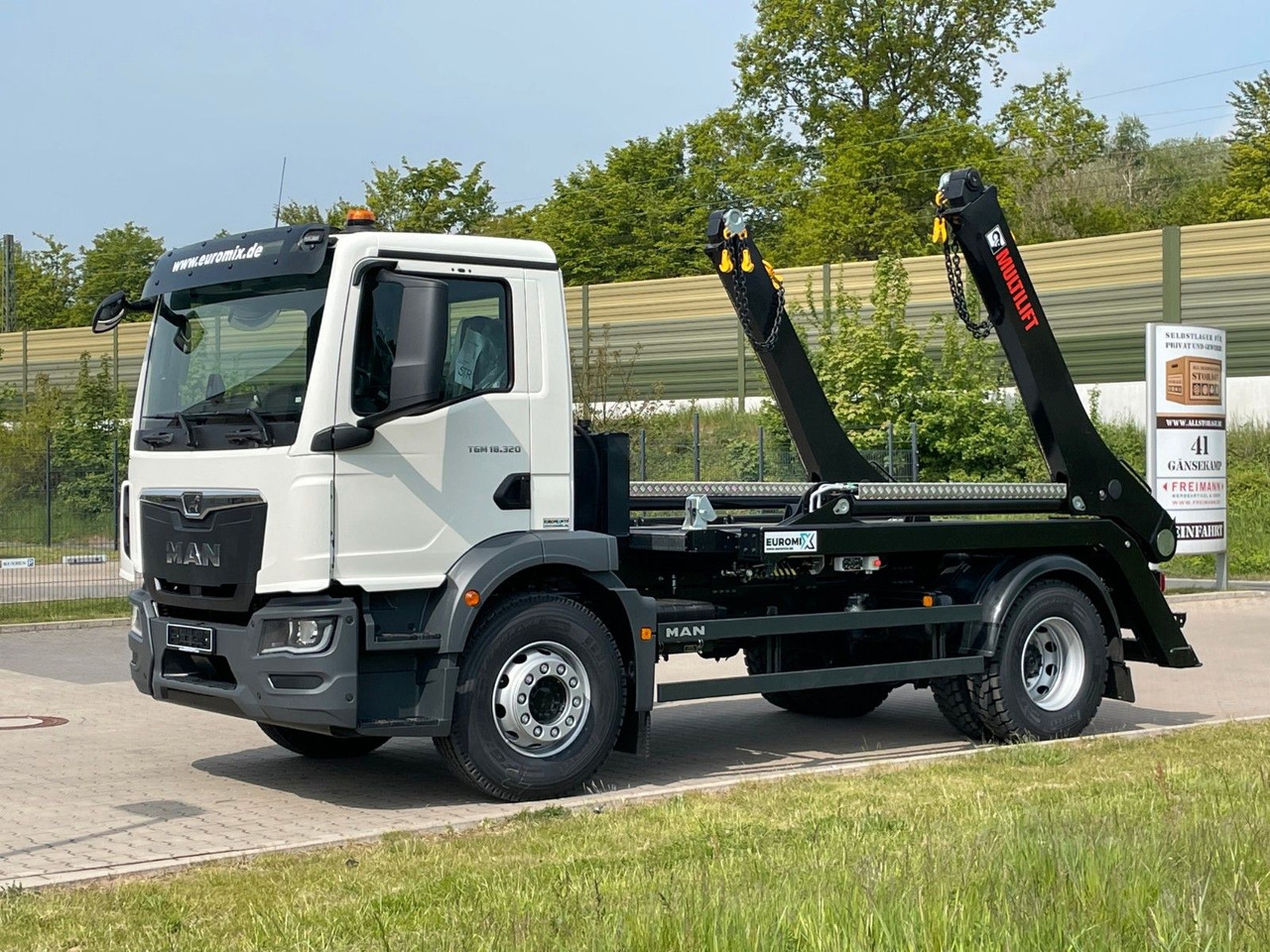 MAN TGM 18.320 4x2 Euro 6e Hiab Multilift Futura 12 - Kamion vetëshkarkues, Kamion me vinç: foto 2 MAN TGM 18.320 4x2 Euro 6e Hiab Multilift Futura 12 - Kamion vetëshkarkues, Kamion me vinç: foto 2
