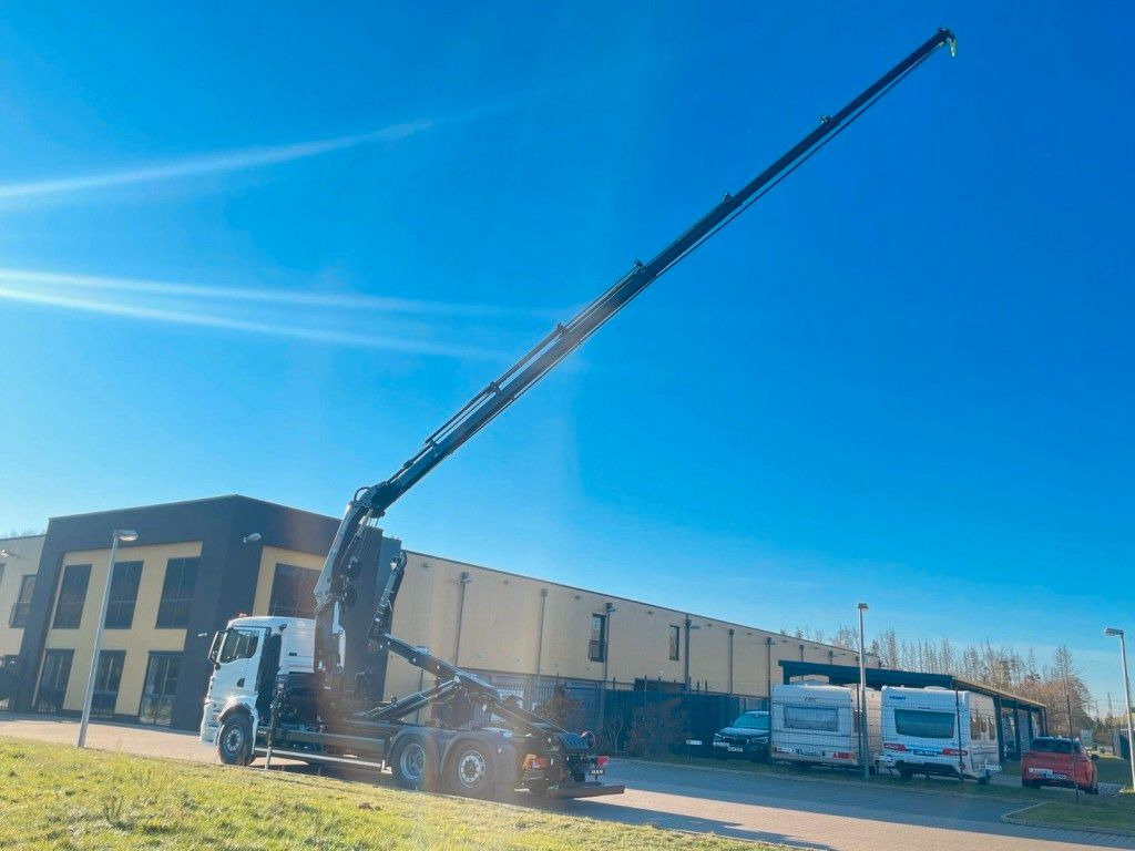 MAN TGS 26.470 6x2 Abrollkipper + Kran Hiab 228-6 - Kamion vetëngarkues, Kamion me vinç: foto 4 MAN TGS 26.470 6x2 Abrollkipper + Kran Hiab 228-6 - Kamion vetëngarkues, Kamion me vinç: foto 4