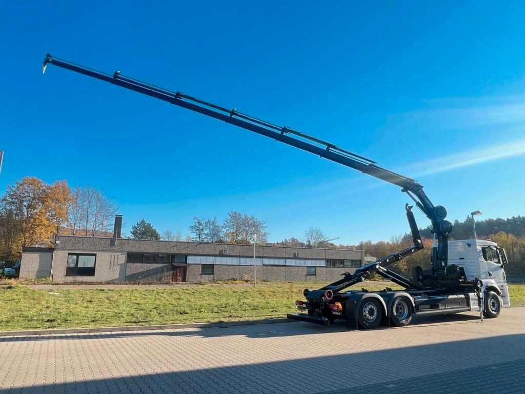 MAN TGS 26.470 6x2 Abrollkipper + Kran Hiab 228-6 - Kamion vetëngarkues, Kamion me vinç: foto 5 MAN TGS 26.470 6x2 Abrollkipper + Kran Hiab 228-6 - Kamion vetëngarkues, Kamion me vinç: foto 5