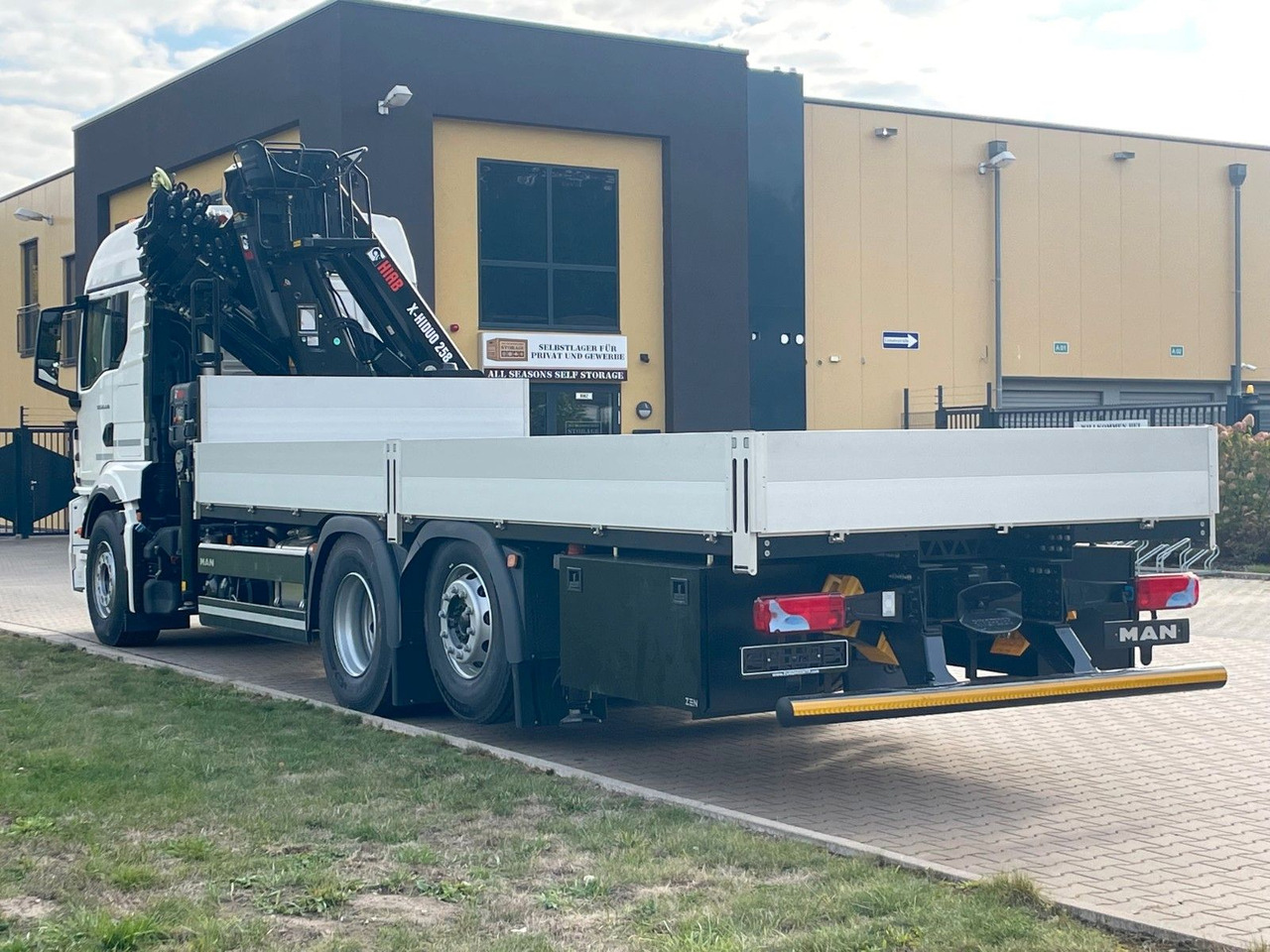 MAN TGS 26.480 /6X Hiab X-HIRRO 302 E-6 JIB 70x4 - Kamion me vinç: foto 4 MAN TGS 26.480 /6X Hiab X-HIRRO 302 E-6 JIB 70x4 - Kamion me vinç: foto 4