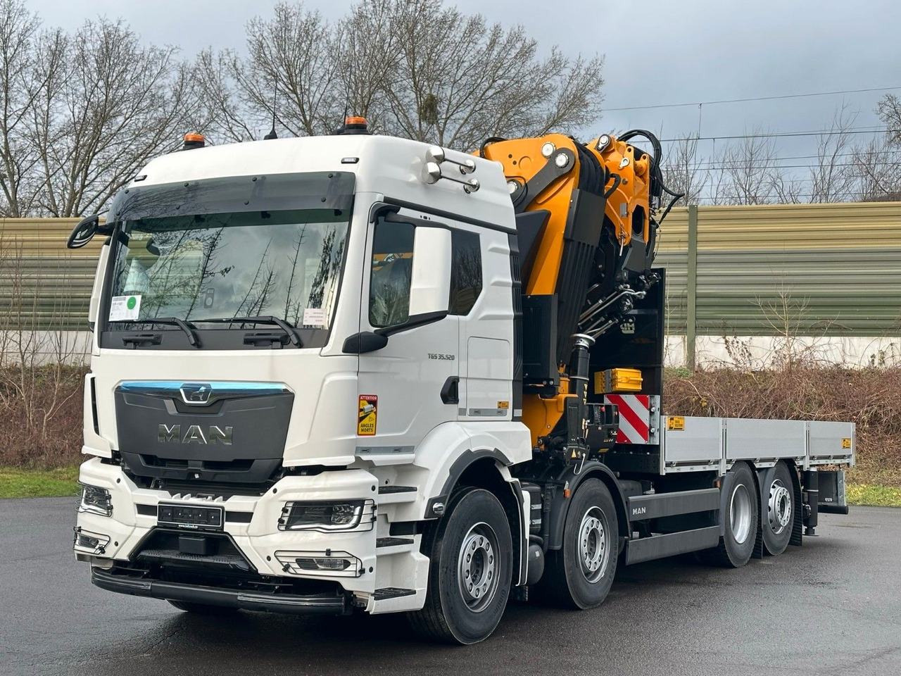 MAN TGS 35.520 8X2 Hiab EFFER 955-8s +Jib 6s - Kamion me vinç: foto 2 MAN TGS 35.520 8X2 Hiab EFFER 955-8s +Jib 6s - Kamion me vinç: foto 2