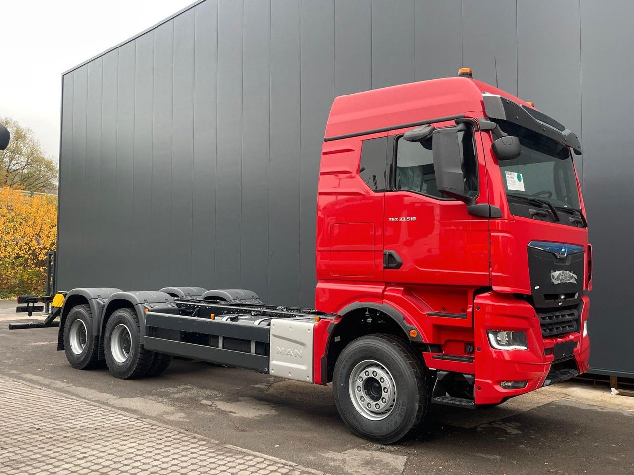 MAN TGX 33.510 6X4 BL - Kamion kabinë-shasi: foto 2 MAN TGX 33.510 6X4 BL - Kamion kabinë-shasi: foto 2