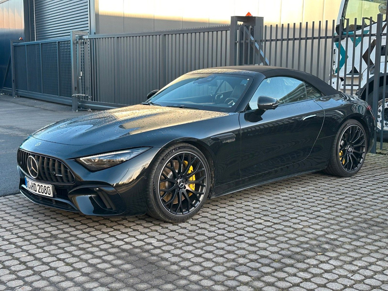 Mercedes-Benz SL 63 AMG Mercedes-AMG SL 63 4MATIC+ - Veturë: foto 3 Mercedes-Benz SL 63 AMG Mercedes-AMG SL 63 4MATIC+ - Veturë: foto 3