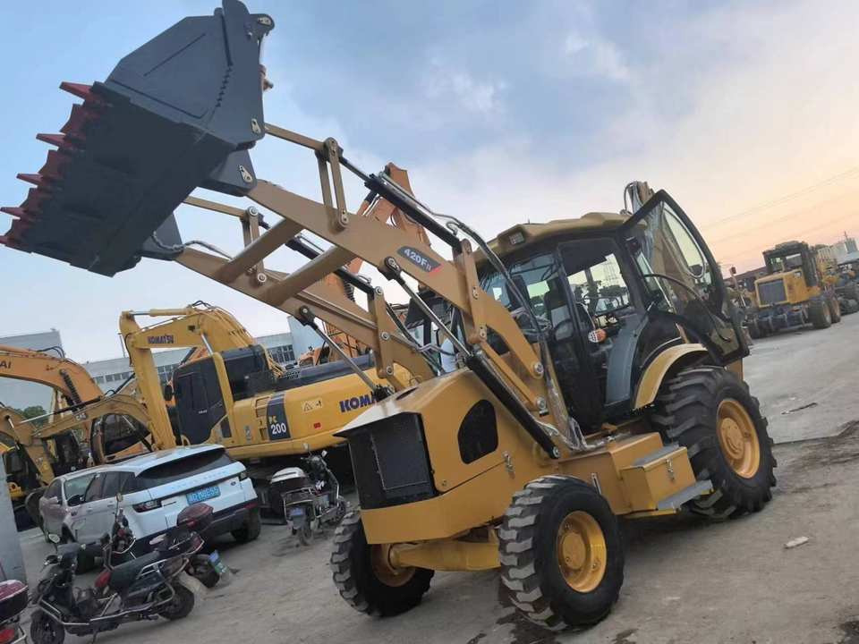 2024 Good Condition Caterpillar 420F Used Backhoe Loader with High Quality for Sale - Fadromë me shkarkim nga prapa: foto 3 2024 Good Condition Caterpillar 420F Used Backhoe Loader with High Quality for Sale - Fadromë me shkarkim nga prapa: foto 3